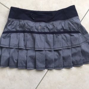 Lululemon tennis skirt in great condition
